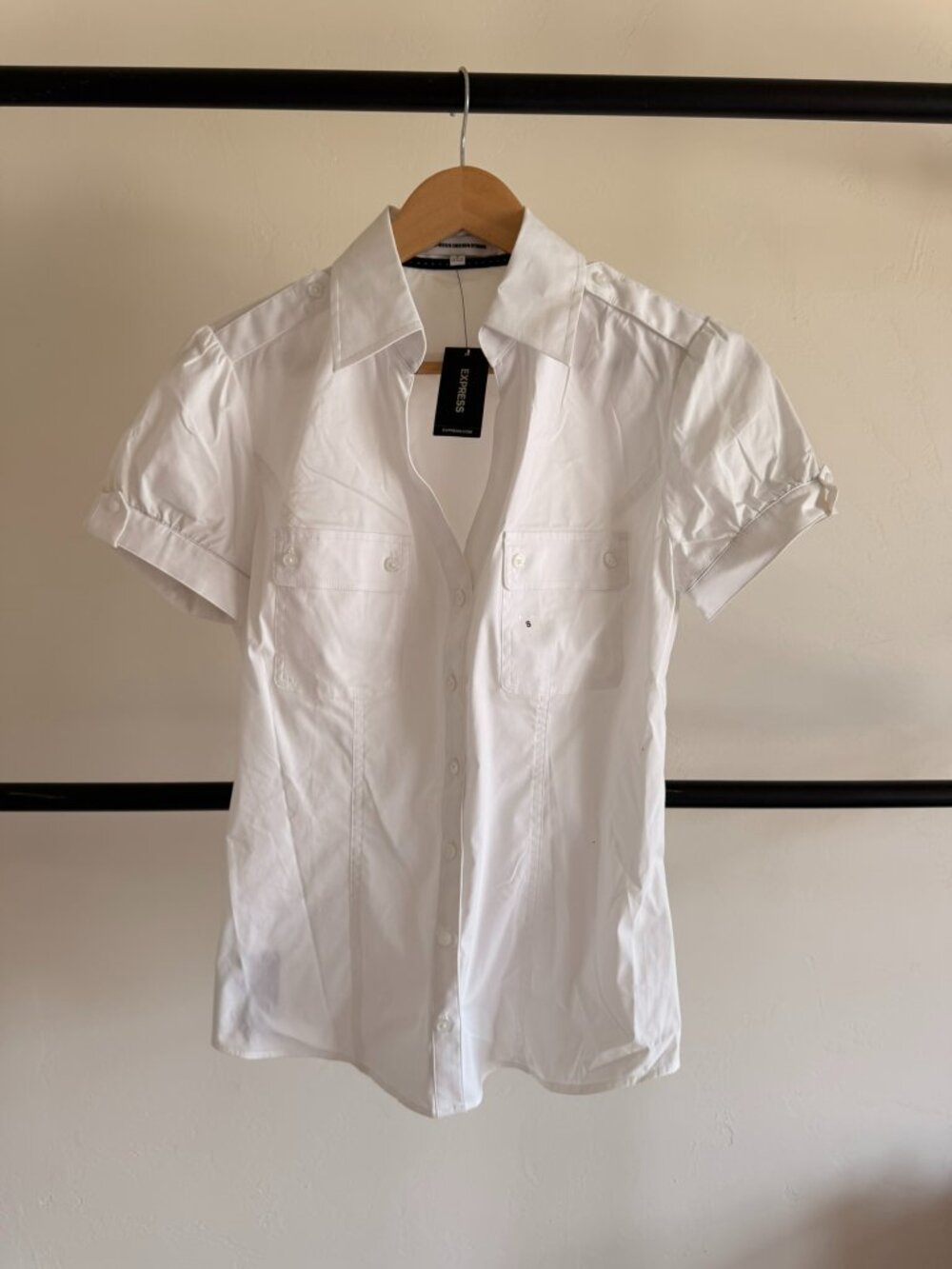 NWT Express White Front Pocket Button Down Short Sleeve Shirt S - Picture 6 of 9